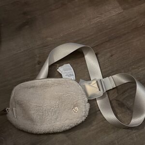 lululemon athletica Off-White Fleece Crossbody Bag